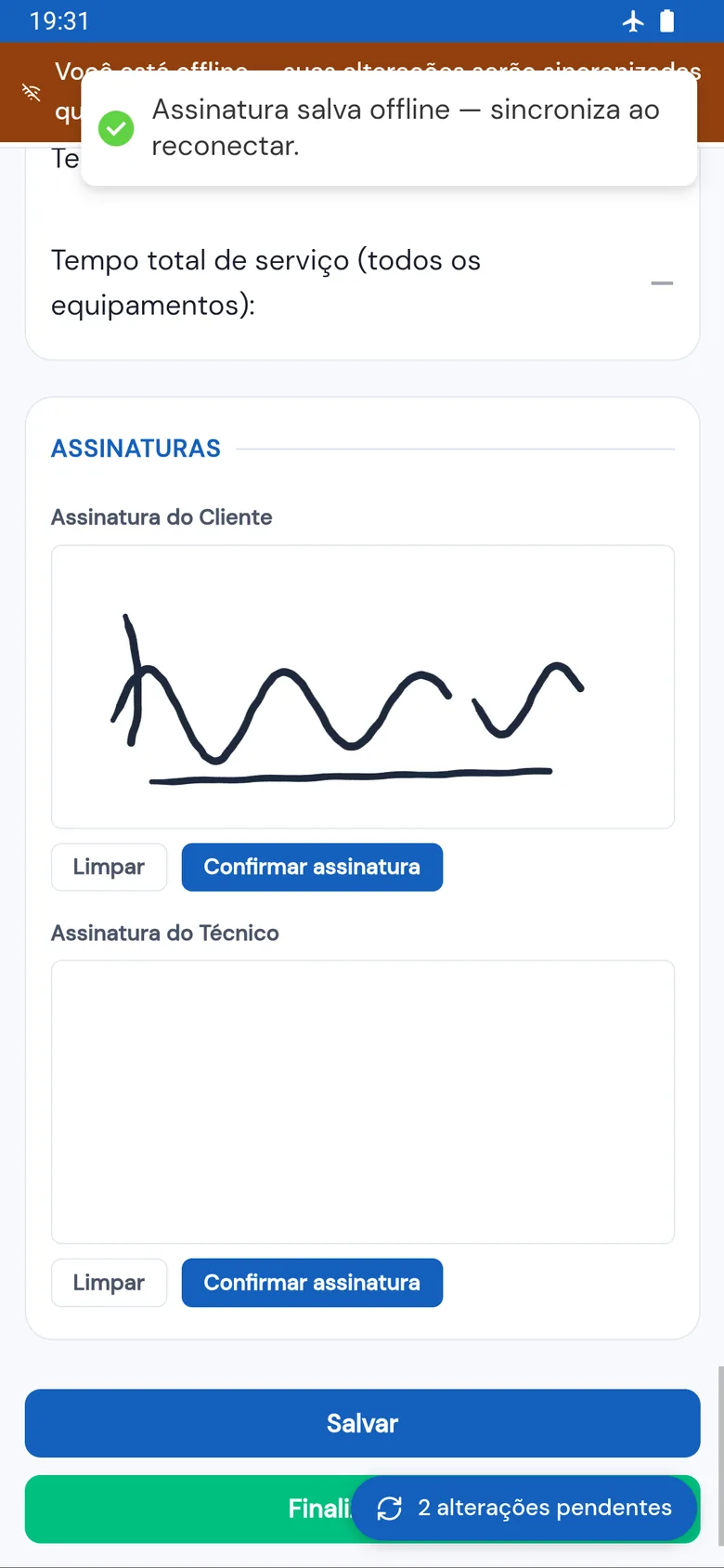 Assinatura do cliente na tela em modo avião, com o aviso Assinatura salva offline — sincroniza ao reconectar e o campo Assinatura do Técnico abaixo