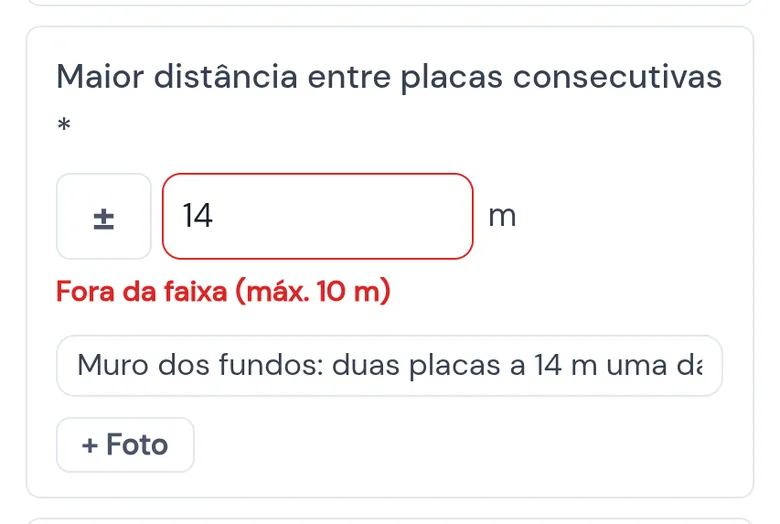 Item Maior distância entre placas consecutivas com a leitura 14 m em vermelho, o aviso Fora da faixa (máx. 10 m) e a descrição da não conformidade embaixo